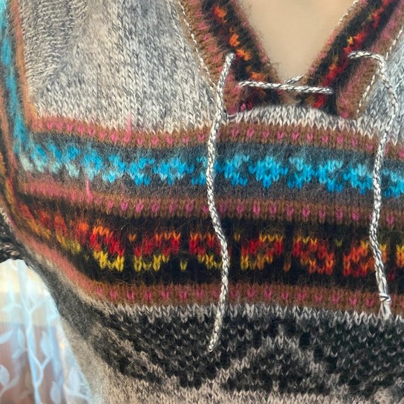 Sweater - Picture 2 of 6